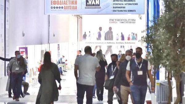 �ھŽ���ʹ�Ӧ������չ���ŵ���У���Զչ̨����ע����Ƶ��