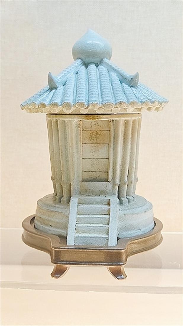 霍宗杰捐赠的文物展现海外侨胞的赤子之心 图2