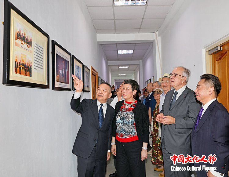 ����ǰ�v�A��ʹ�ɽ���Ї�ǰ�v������ʹ�w�M܊һ���ڲ��������f�c�Ї�ˇ�g�����Y���뽻��