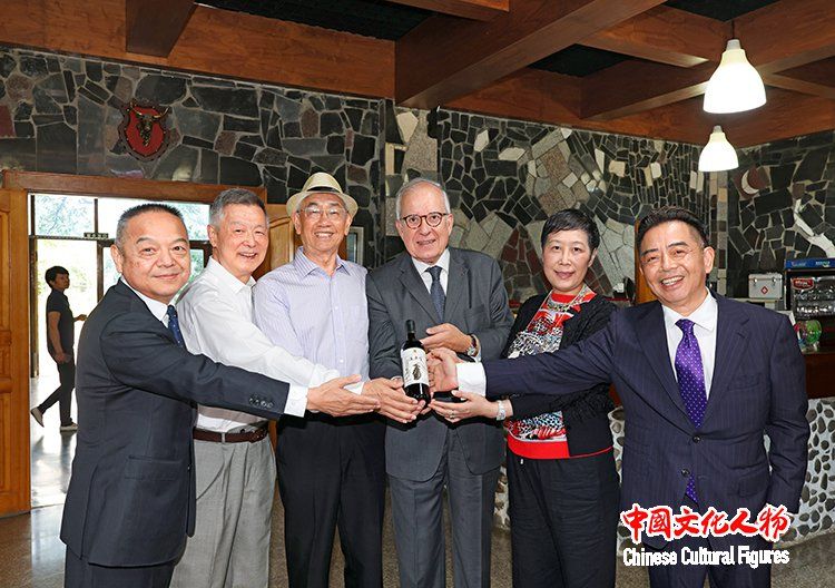 ����ǰ�v�A��ʹ�ɽ���Ї�ǰ�v������ʹ�w�M܊һ���ڲ��������f�c�Ї�ˇ�g�����Y���뽻��